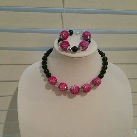 Hot Pink and black necklace and bracelet set