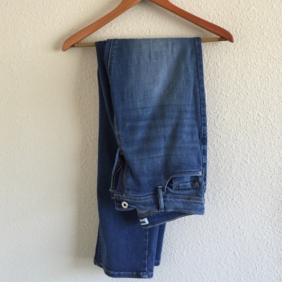 Levi straight Leg Jeans