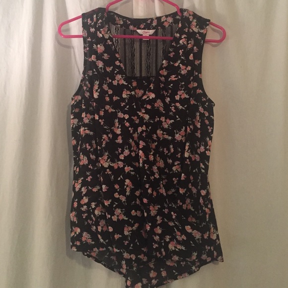 NWOT candies black floral blouse