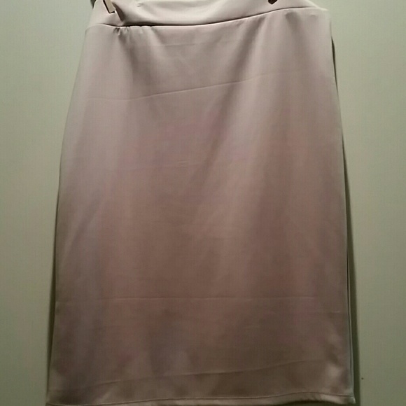 Kaki Skirt by Thanth
