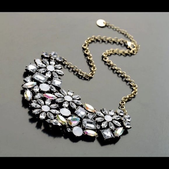 • SALE • Perfect Party Date Necklace • - Picture 2 of 4