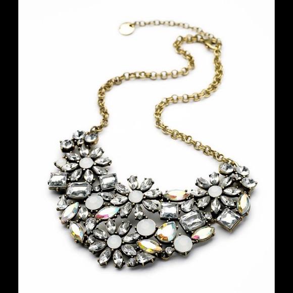 • SALE • Perfect Party Date Necklace • - Picture 4 of 4