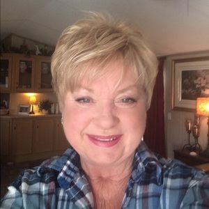 Meet your Posher, Cathy