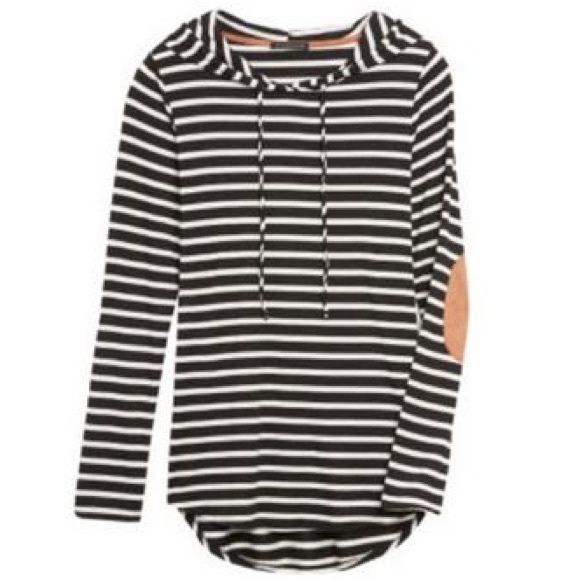 Stoccato lightweight hooded pullover