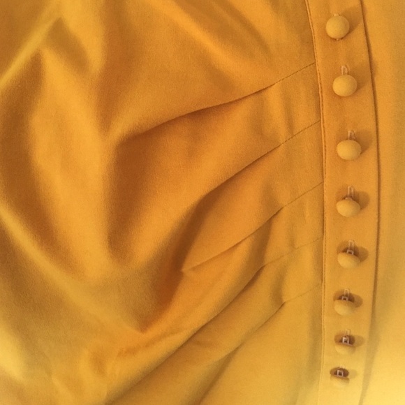 Yellow/gold high waisted long skirt - Picture 2 of 6