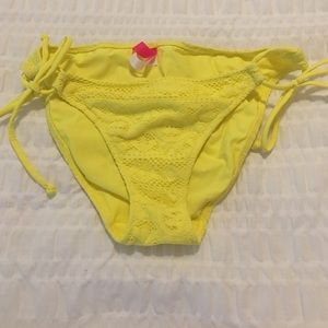 Victoria's Secret swim bottoms Small