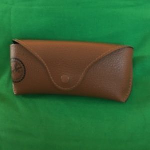 Like New. Ray Ban Sunglass Case.