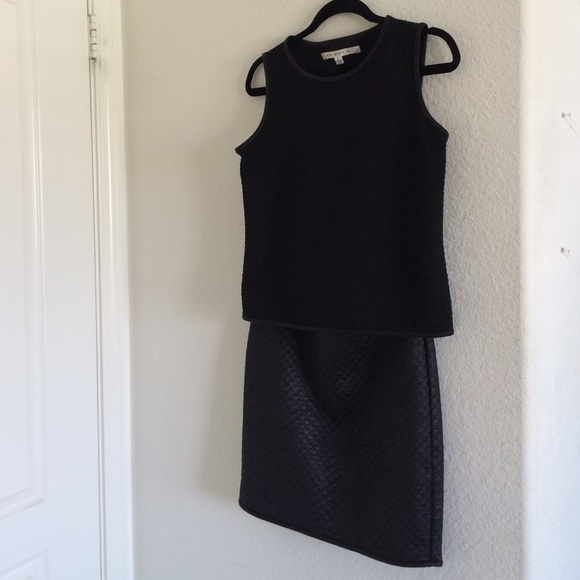 Textured Two Piece Set - Picture 2 of 5