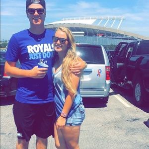 Meet your Posher, Bailey