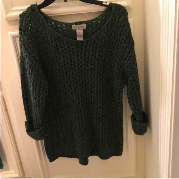 Green Sweater - Picture 1 of 1