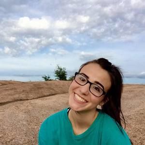 Meet your Posher, Katelyn