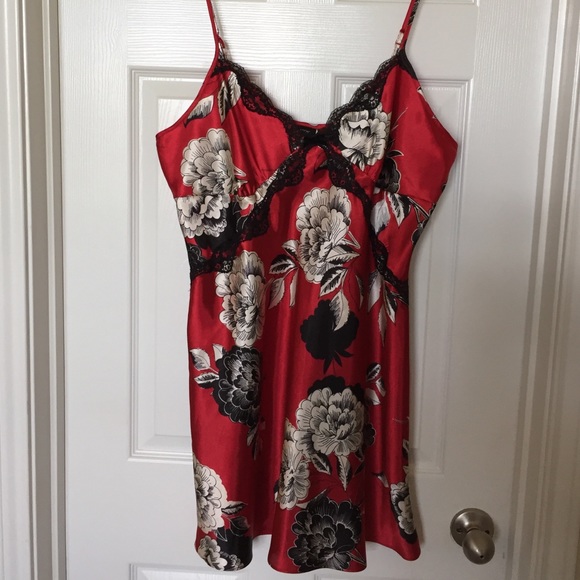 Apt 9 Nightie
