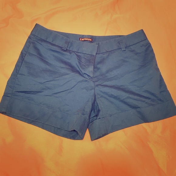 Sz 6 Blue express shorts!