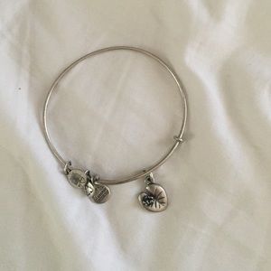Alex and Ani Lilly Pad Bracelet
