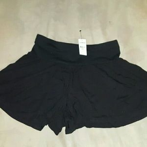 NWT  Express Xs Shorts/skorts!