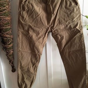 Crook and castle men  jogger