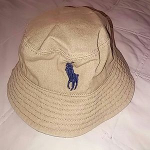 Reversible Polo Ralph Lauren bucket hat