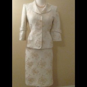 🔸Anne Klein Cream Suit Size 0🔸