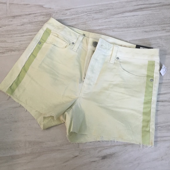 Gap 1969 slim cut-off shorts