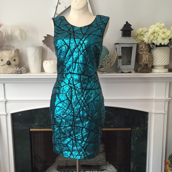 Forever 21 aquamarine blue sequin fitted dress