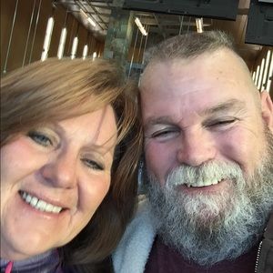 Meet your Posher, Sharon