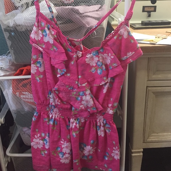 Hollister pink top