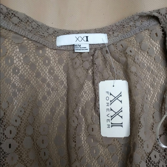 Lace short sleeved cardigan - Picture 3 of 3