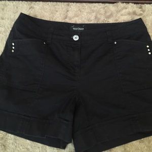 Shorts WHBM black