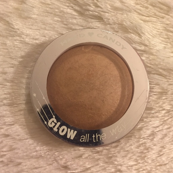 Hard Candy Glow All the Way Baked Bronzer