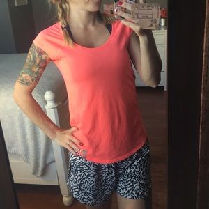 Under Armour running T