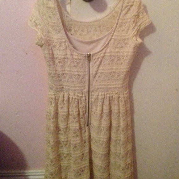 Dress - Picture 2 of 2