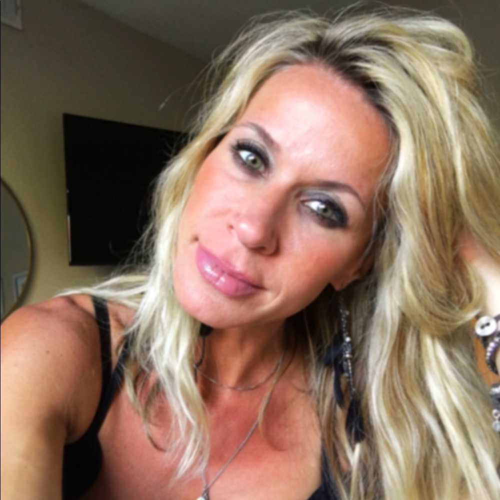 Meet your Posher, Skoty