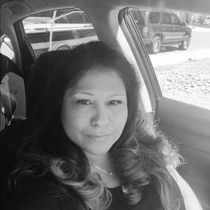 Meet your Posher, Angie