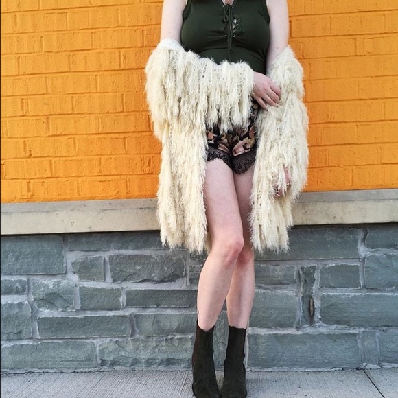 Gojane Tops - Green Trendy Lace-Up Top