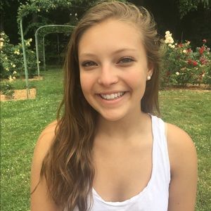 Meet your Posher, Zoe