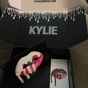 Dolce K, Kylie Cosmetics Lip Kit