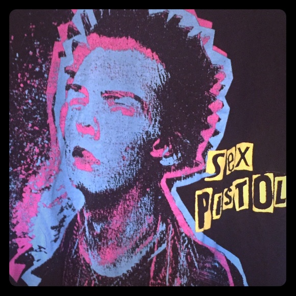 Tops - BLACK PINK & BLUE SID VICIOUS SEX PISTOLS T-SHIRT