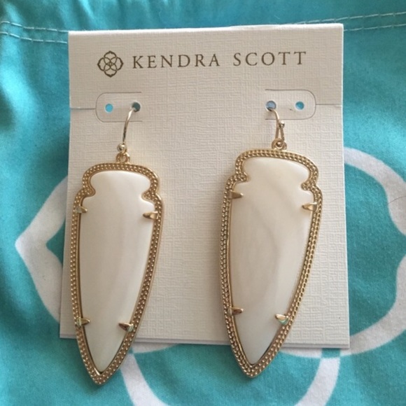 {SOLD ON MERC} WOT Kendra Scott Skylar Earrings