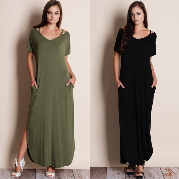 Cut Out Collar Maxi Dress - Picture 2 of 4