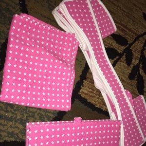 Portable travel bed for dolls