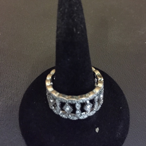 Fashion Ring - Picture 2 of 2