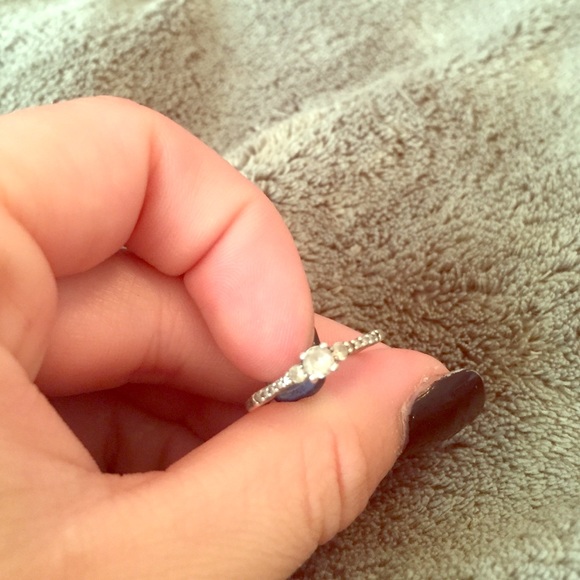 FLASH SALE! Zales Jewelers White Gold Ring