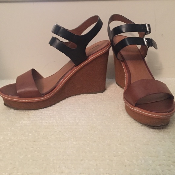 GREAT condition brown and black wedges size 9.5