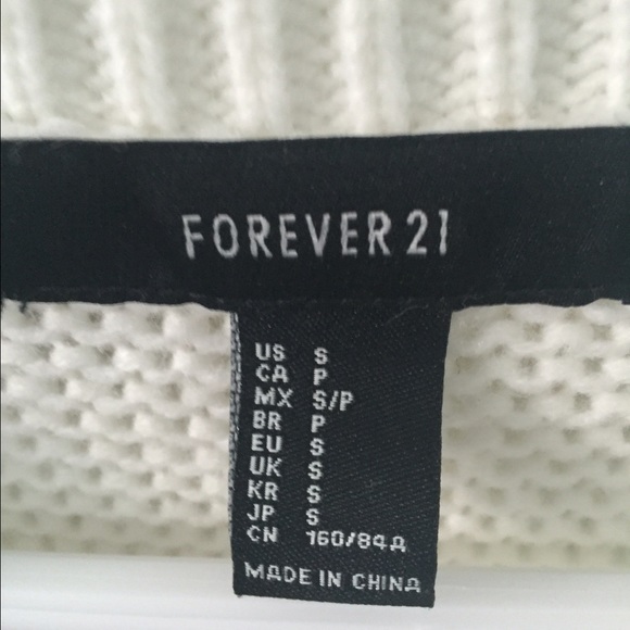 White Knit sweater - Picture 2 of 3