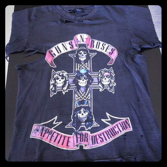 Original GUNS N ROSES Tshirt!! Sz small distressed