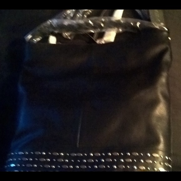 🚨SOLD🚨STEVE MADDEN BLACK HOBO🎉💕 - Picture 4 of 4