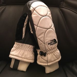 North face snow gloves