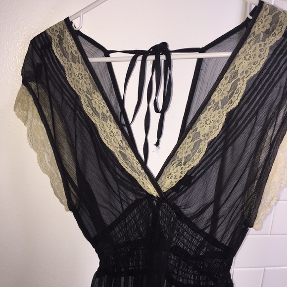 Black and cream lace blouse