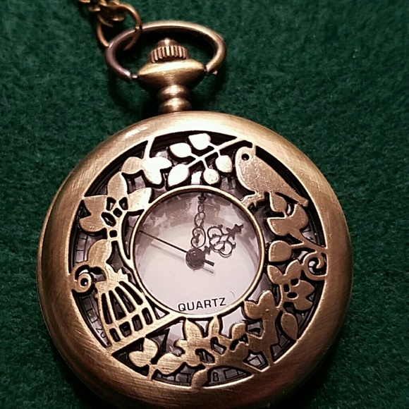 Clock Locket Necklace - Picture 2 of 4