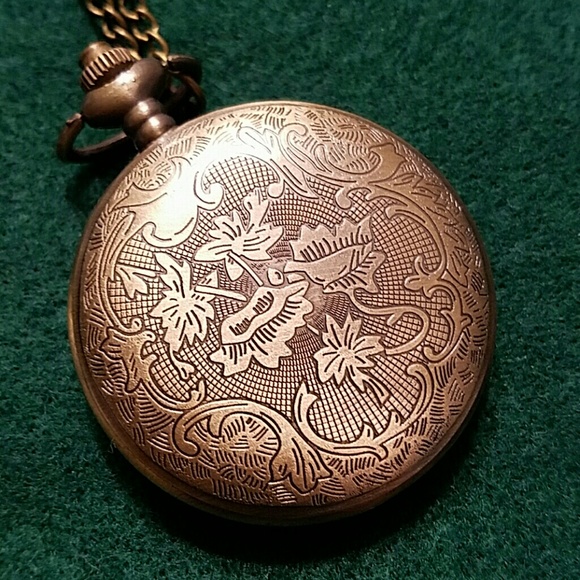 Clock Locket Necklace - Picture 4 of 4